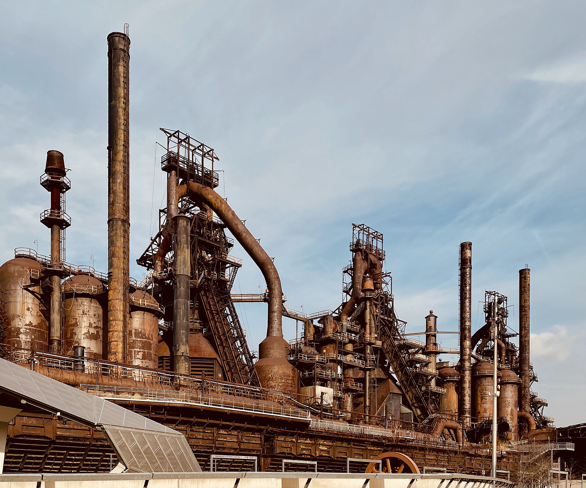 The old blast furnaces of the former Bethlehem Steel plant (now SteelStacks)