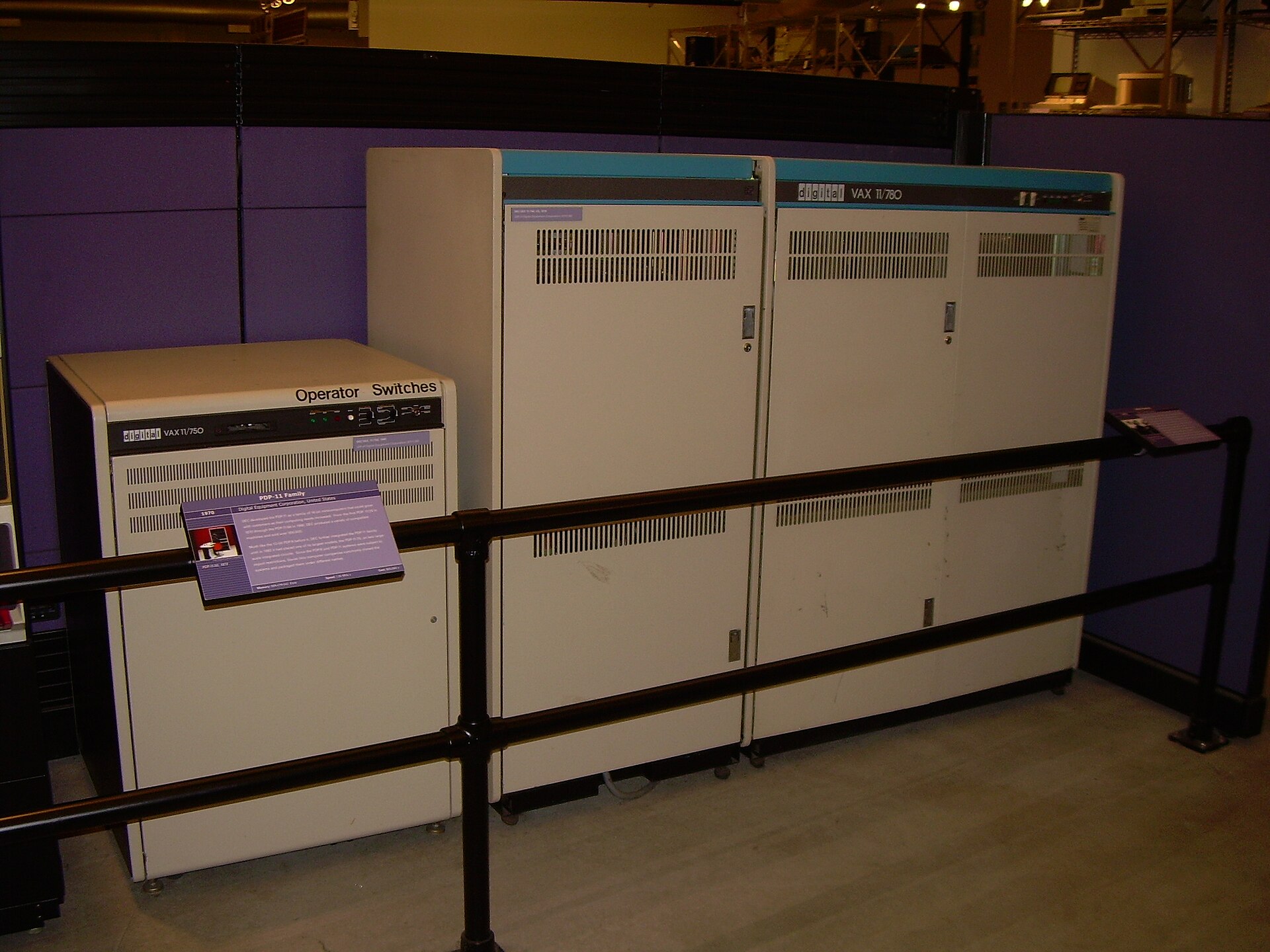 DEC VAX-11/750 and VAX-11/780 minicomputers at the Computer History Museum