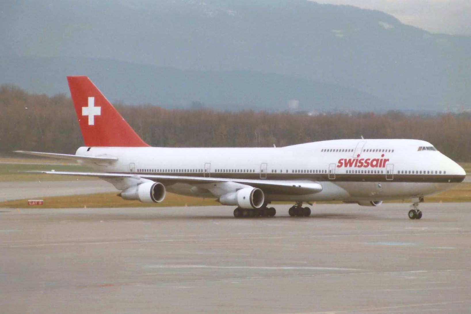 Swissair Boeing 747-300 at Geneva Airport in March 1988