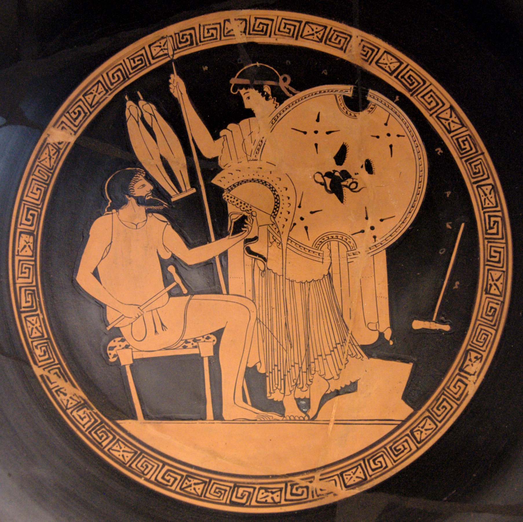 Attic red-figure kylix by the Foundry Painter, c. 490-480 BCE, showing Hephaestus handing the newly forged armor of Achilles to Thetis, Antikensammlung Berlin F2294