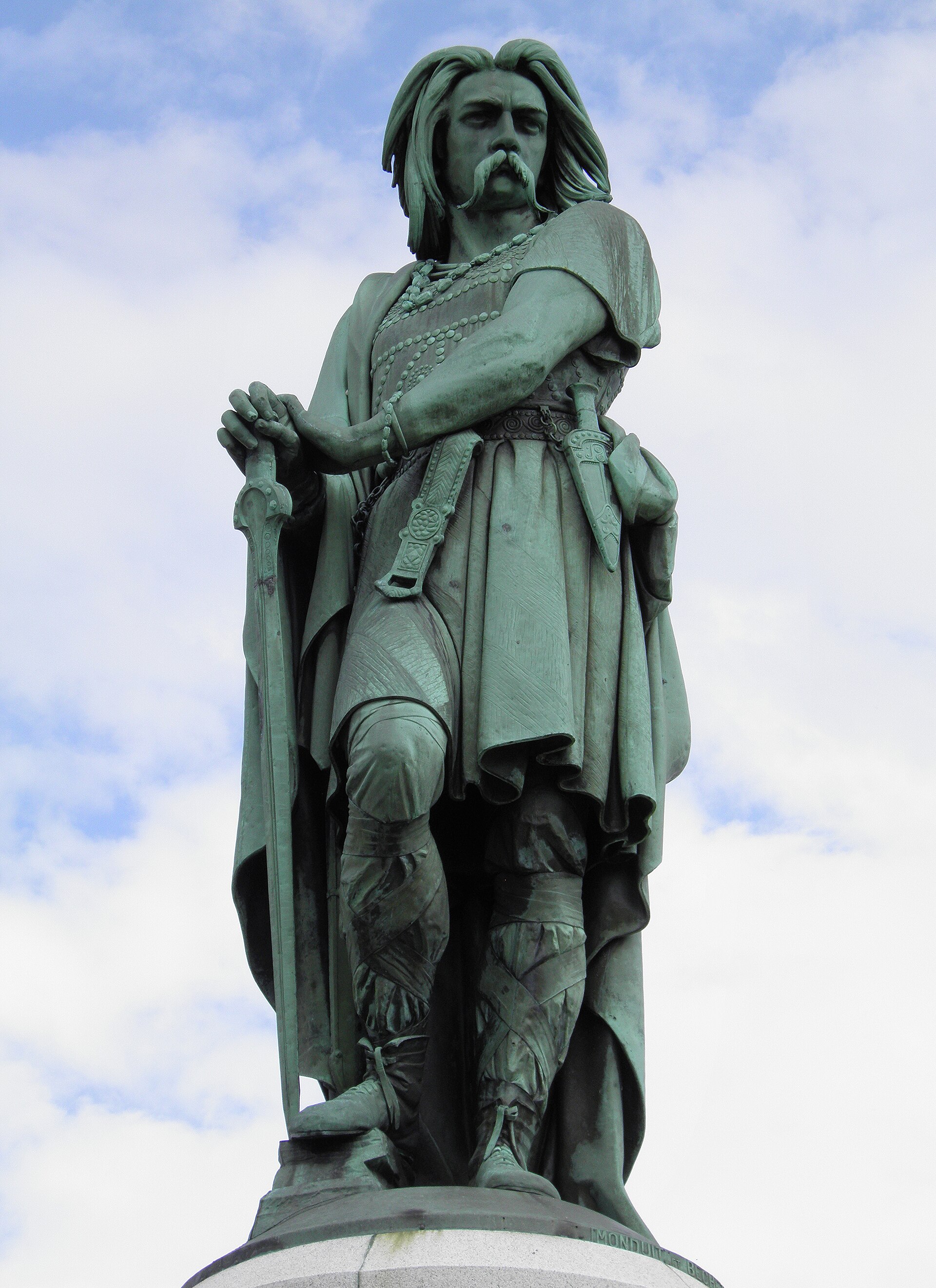 Colossal 19th-century statue of the Gallic chieftain Vercingetorix at Alesia, Côte-d'Or, France