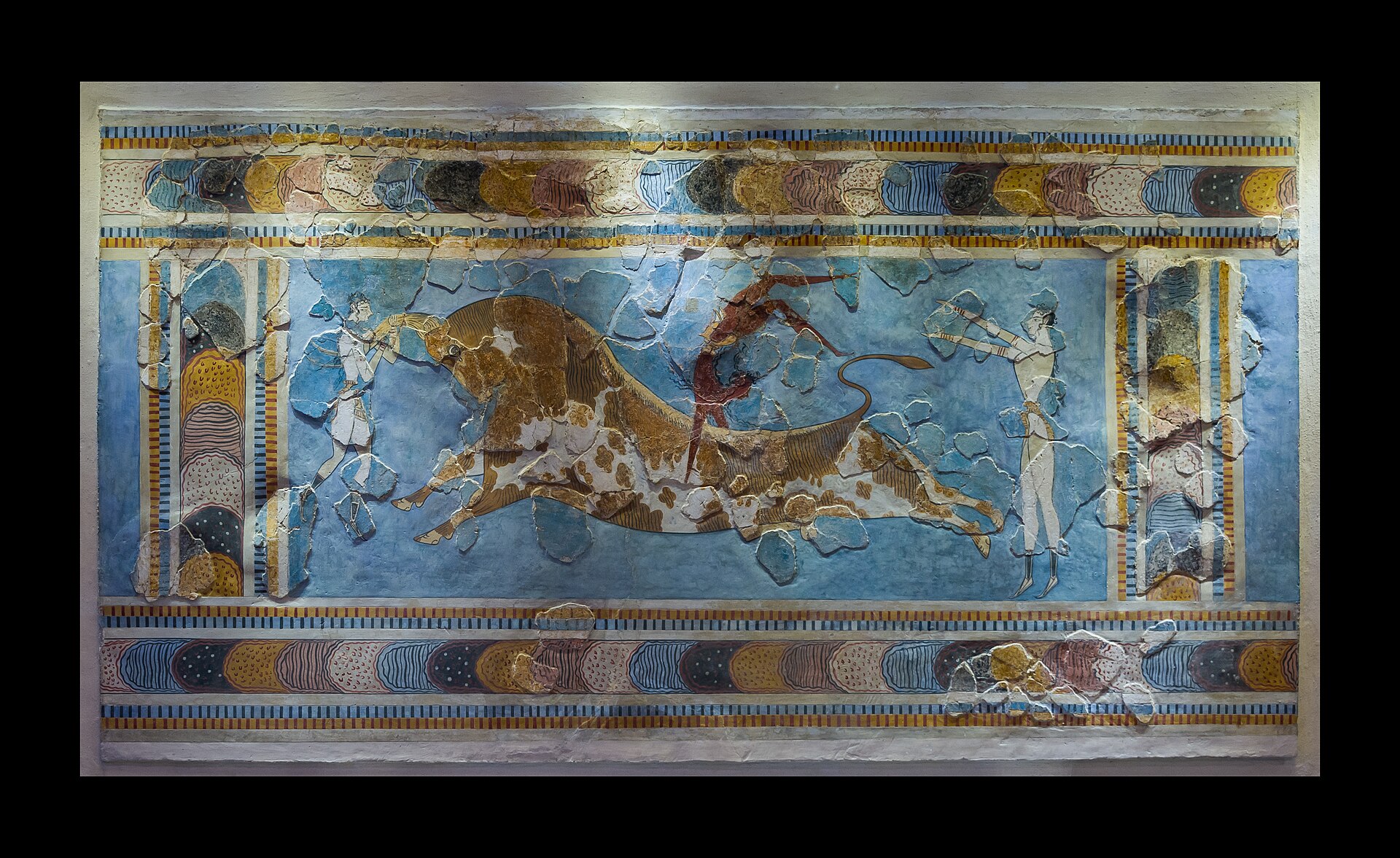 The Bull-Leaping fresco from the Palace of Knossos, c. 1450 BCE, Heraklion Archaeological Museum, Crete.